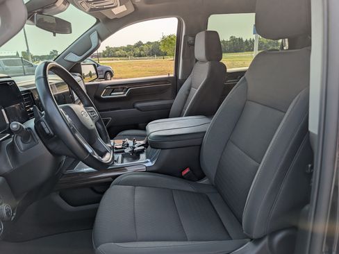 Used 2024 Chevrolet Silverado 1500 RST AWD/4WD image 7