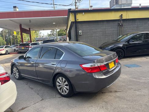 Used 2015 Honda Accord EX image 9