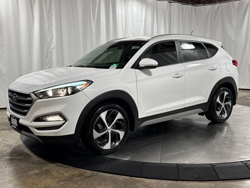 Used 2017 Hyundai Tucson Sport w/ Cargo Package FWD image 1
