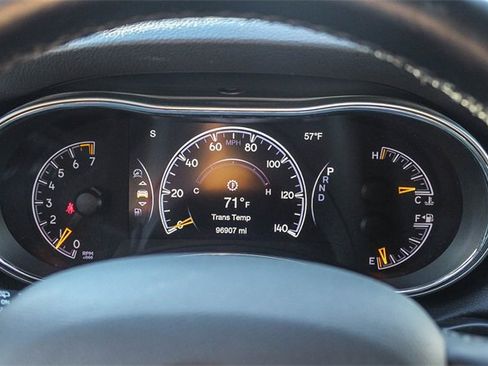 Used 2019 Jeep Grand Cherokee Laredo image 30