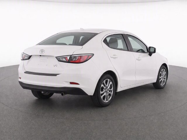 Used 2017 Toyota Yaris iA FWD image 3