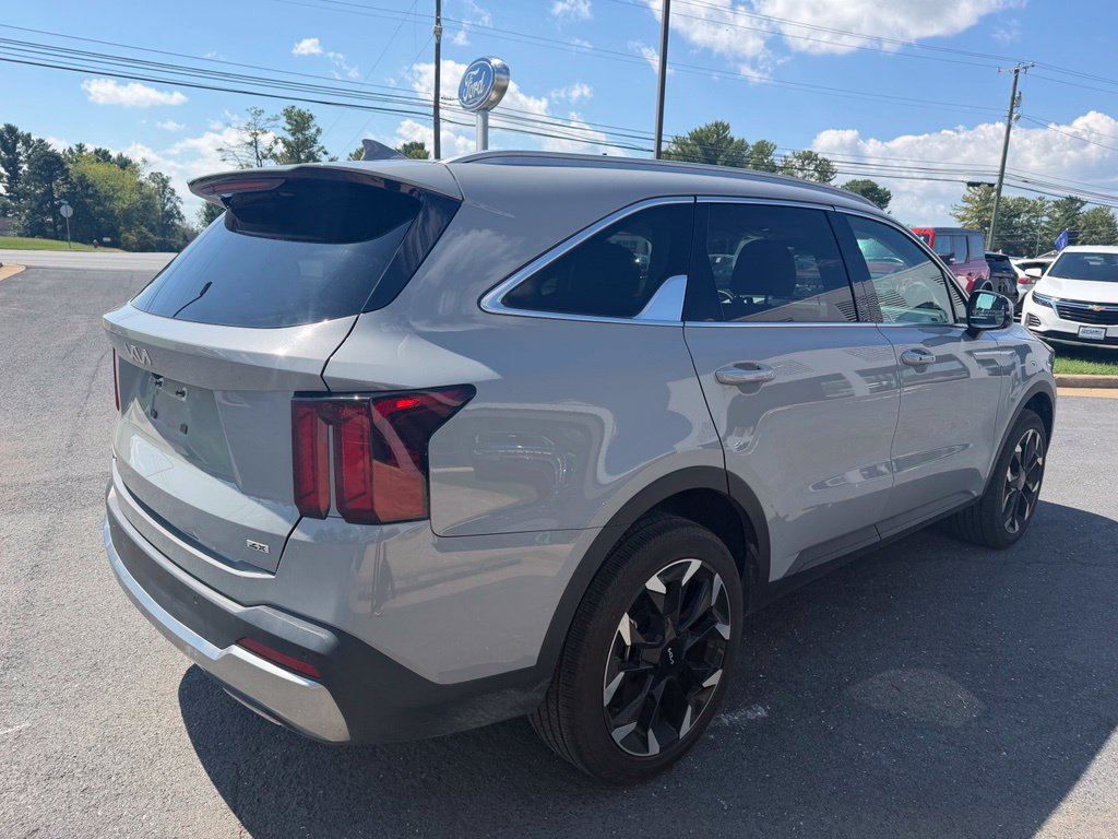 Used 2025 Kia Sorento EX AWD/4WD image 5