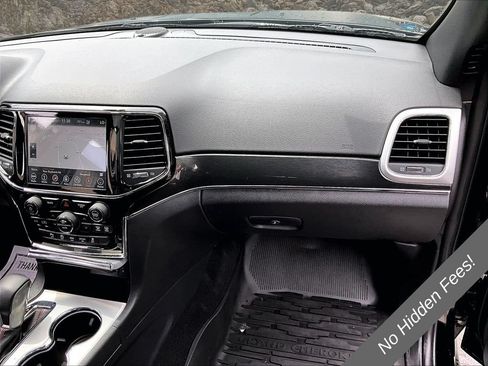 Used 2019 Jeep Grand Cherokee Trailhawk w/ Interior Metal Package AWD/4WD image 15