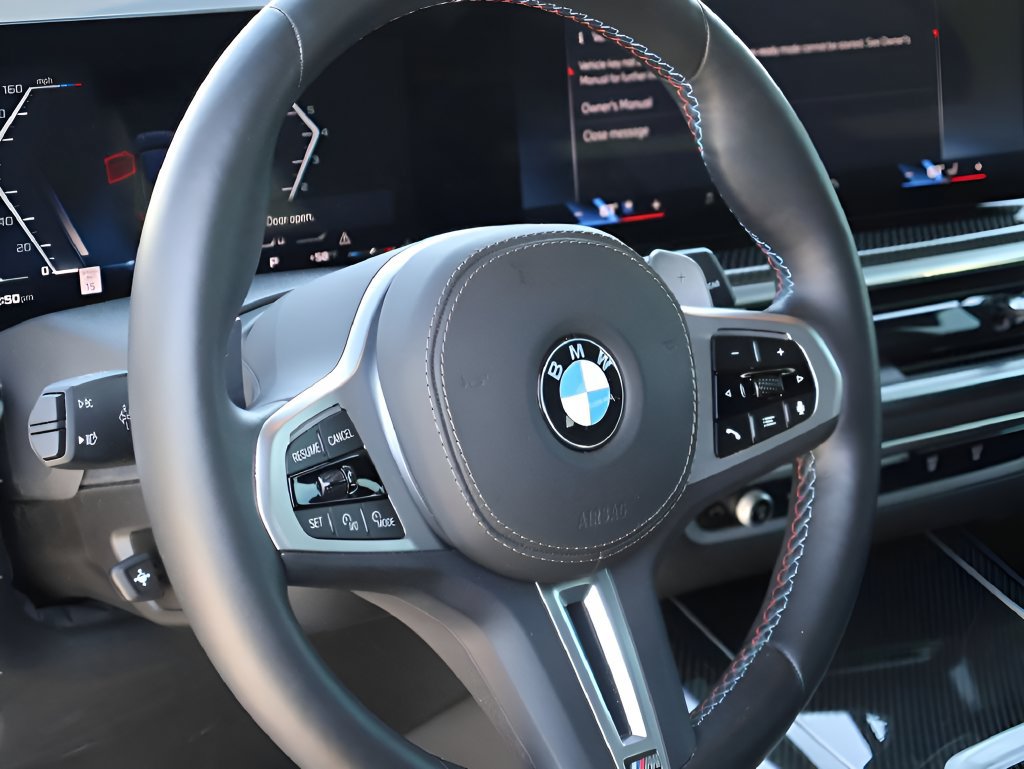 Used 2025 BMW X5 M60i AWD/4WD image 20