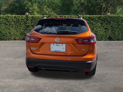 Used 2021 Nissan Rogue Sport SL FWD image 5