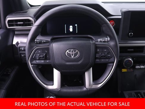 Used 2025 Toyota 4Runner TRD Off-Road AWD/4WD image 13