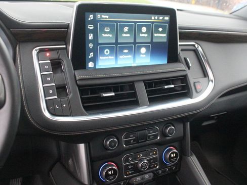 Used 2024 Chevrolet Suburban Premier w/ Max Trailering Package image 22