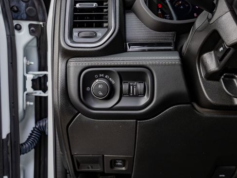 Used 2024 RAM 3500 Limited image 22