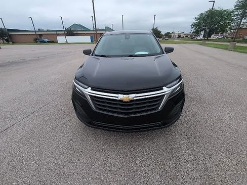 Used 2023 Chevrolet Equinox LS FWD image 12