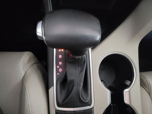 Used 2021 Kia Sportage EX FWD image 17