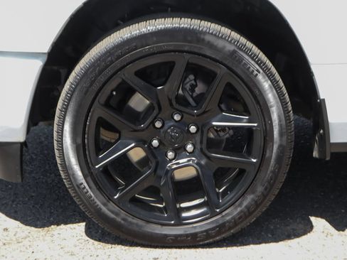 Used 2023 RAM 1500 Laramie RWD image 43