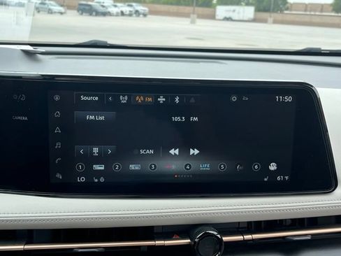 Used 2023 Nissan Ariya FWD image 22