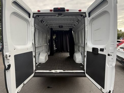 Used 2022 RAM ProMaster 3500 w/ Driver Convenience Group FWD image 17