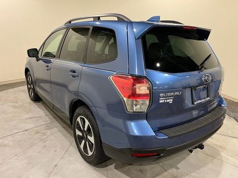 Used 2018 Subaru Forester 2.5i Premium w/ All-Weather Package AWD/4WD image 10