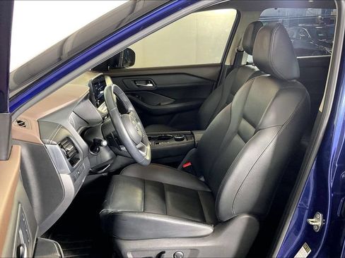 Used 2023 Nissan Rogue SL w/ SL Premium Package AWD/4WD image 32