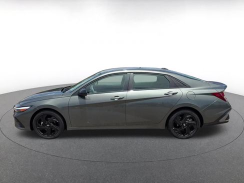 Used 2026 Hyundai Elantra Sport FWD image 7