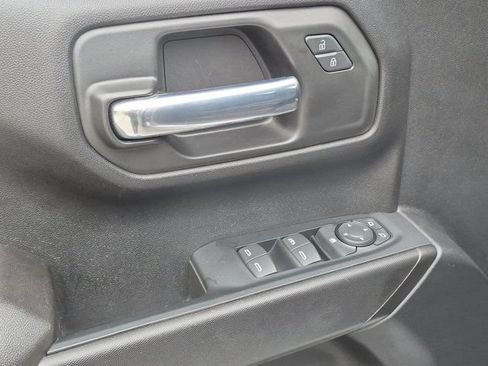 Used 2023 Chevrolet Silverado 1500 Custom AWD/4WD image 14