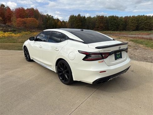 Used 2023 Nissan Maxima SR w/ Sport Mat Group image 3