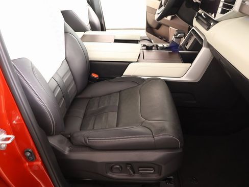 Used 2024 Toyota Sequoia Capstone image 15