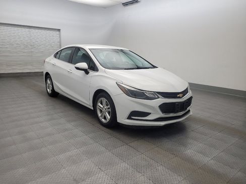 Used 2016 Chevrolet Cruze LT FWD image 13