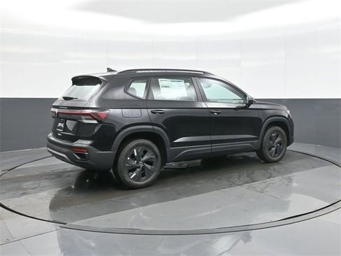 New 2026 Volkswagen Taos S image 7