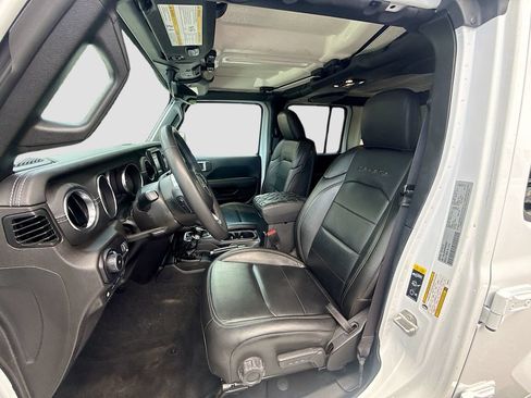 Used 2023 Jeep Wrangler Unlimited Sahara AWD/4WD image 23