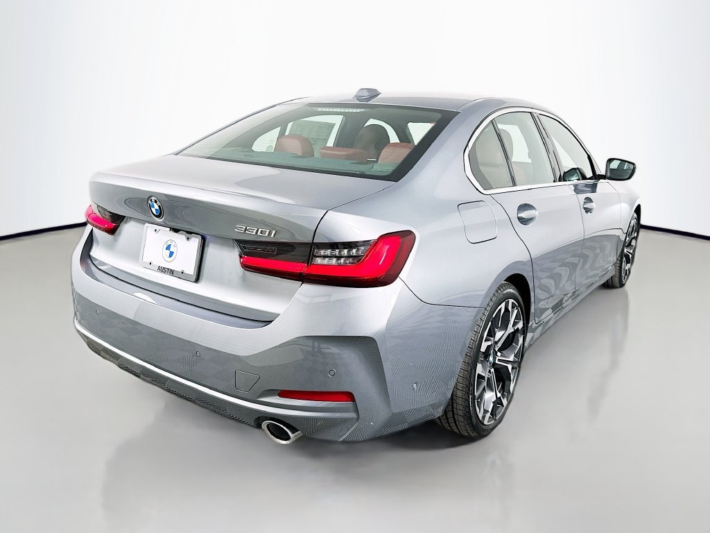 Used 2026 BMW 330i Sedan w/ Premium Package RWD image 5