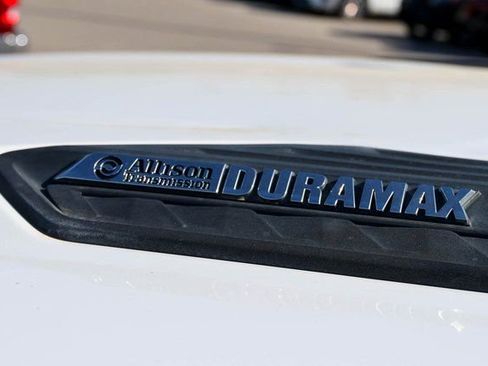 Used 2023 Chevrolet Silverado 2500 LT w/ Convenience Package image 9