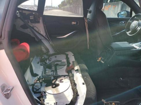 Used 2021 Aston Martin DBX image 6