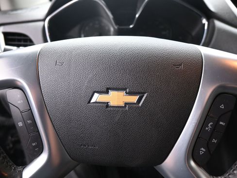 Used 2016 Chevrolet Traverse LT w/ Style and Technology Package image 18