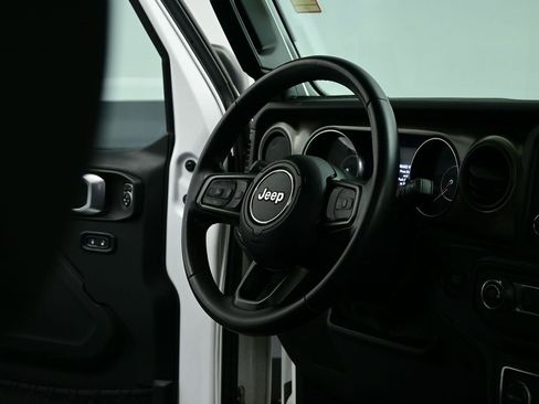 Used 2020 Jeep Wrangler Unlimited Sport S image 30