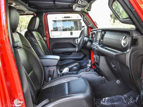 Used 2021 Jeep Wrangler Unlimited Sahara w/ Safety Group image 15