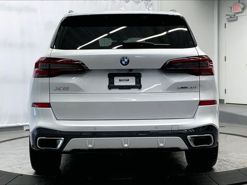 Certified 2023 BMW X5 xDrive40i w/ Executive Package image 3