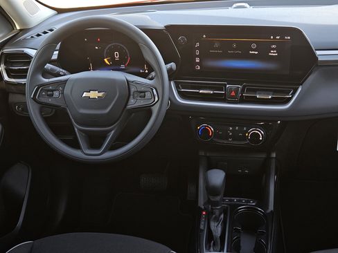 New 2026 Chevrolet TrailBlazer LT w/ Driver Confidence Package image 28