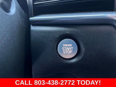 Used 2025 Kia Sorento SX FWD image 22