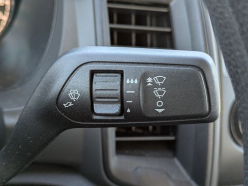 Used 2019 Ford Ranger XL w/ Equipment Group 101A Mid image 26