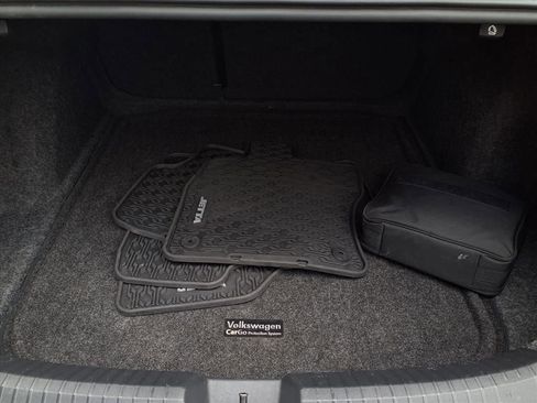 Used 2022 Volkswagen Jetta SE image 18