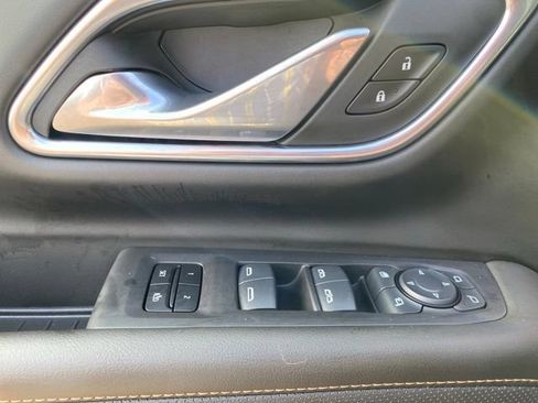Certified 2024 GMC Yukon AT4 w/ Technology Package AWD/4WD image 19