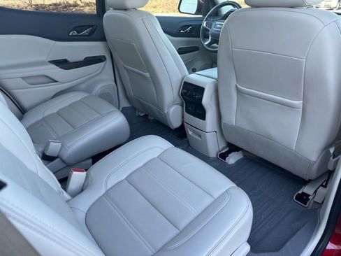 Used 2022 GMC Acadia Denali w/ Denali Ultimate Package image 47