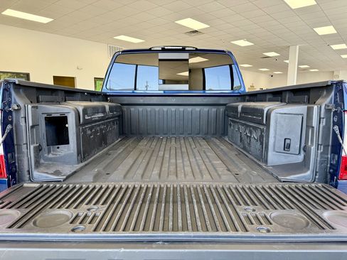 Used 2018 Nissan Titan Platinum Reserve w/ Platinum Utility Package image 9