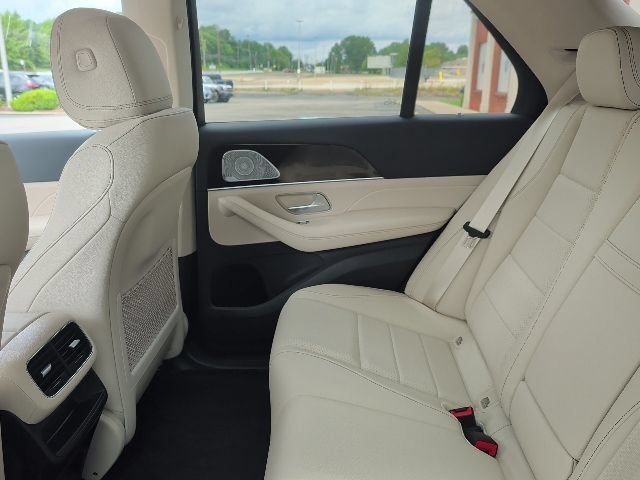 Used 2024 Mercedes-Benz GLE 350 4MATIC image 7
