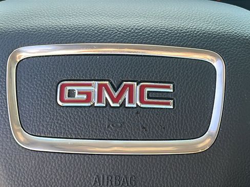 Certified 2024 GMC Terrain SLE image 17