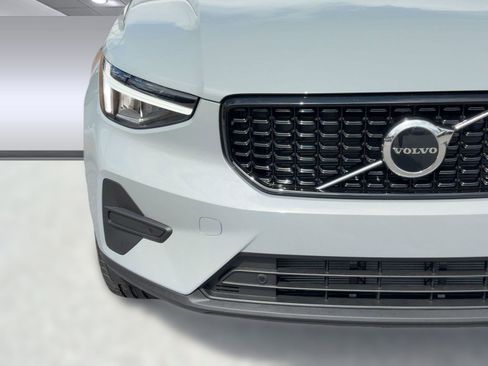 New 2026 Volvo XC40 B5 Core w/ Protection Package image 28