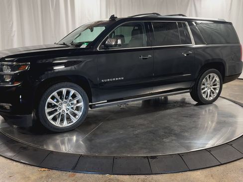 Used 2019 Chevrolet Suburban Premier w/ Premier Plus Edition image 6