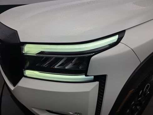 Used 2023 Nissan Frontier Pro-X w/ Pro Convenience Package image 11