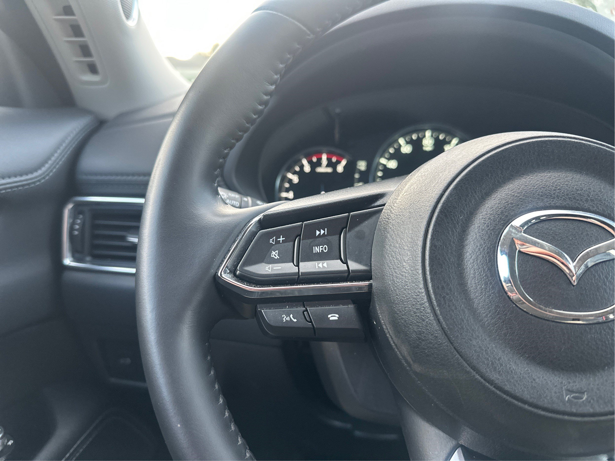 Certified 2025 MAZDA CX-5 AWD 2.5 S w/ Premium Plus Pkg image 33