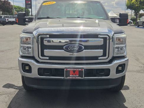 Used 2016 Ford F250 Lariat w/ Lariat Interior Package AWD/4WD image 8