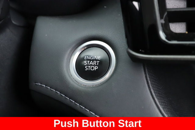 Used 2024 Toyota Highlander LE AWD/4WD image 23