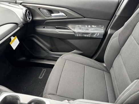 New 2026 Chevrolet Equinox EV LT image 21