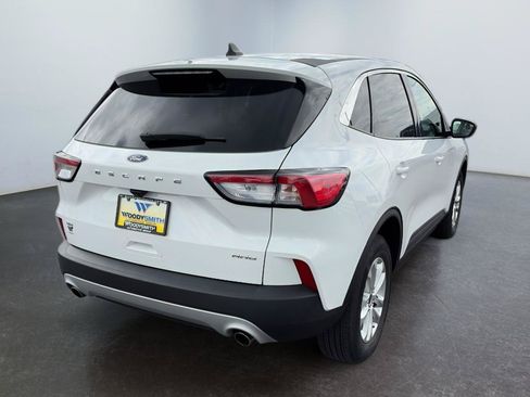 Used 2022 Ford Escape SE AWD/4WD image 5